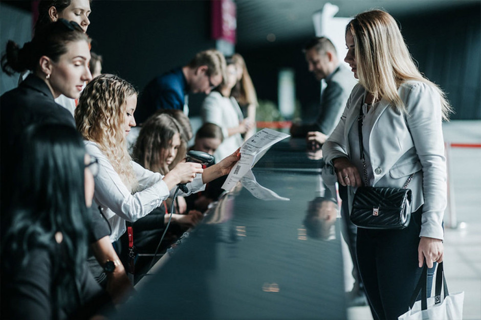 Become a volunteer at CYBERSEC SUMMIT 2023!